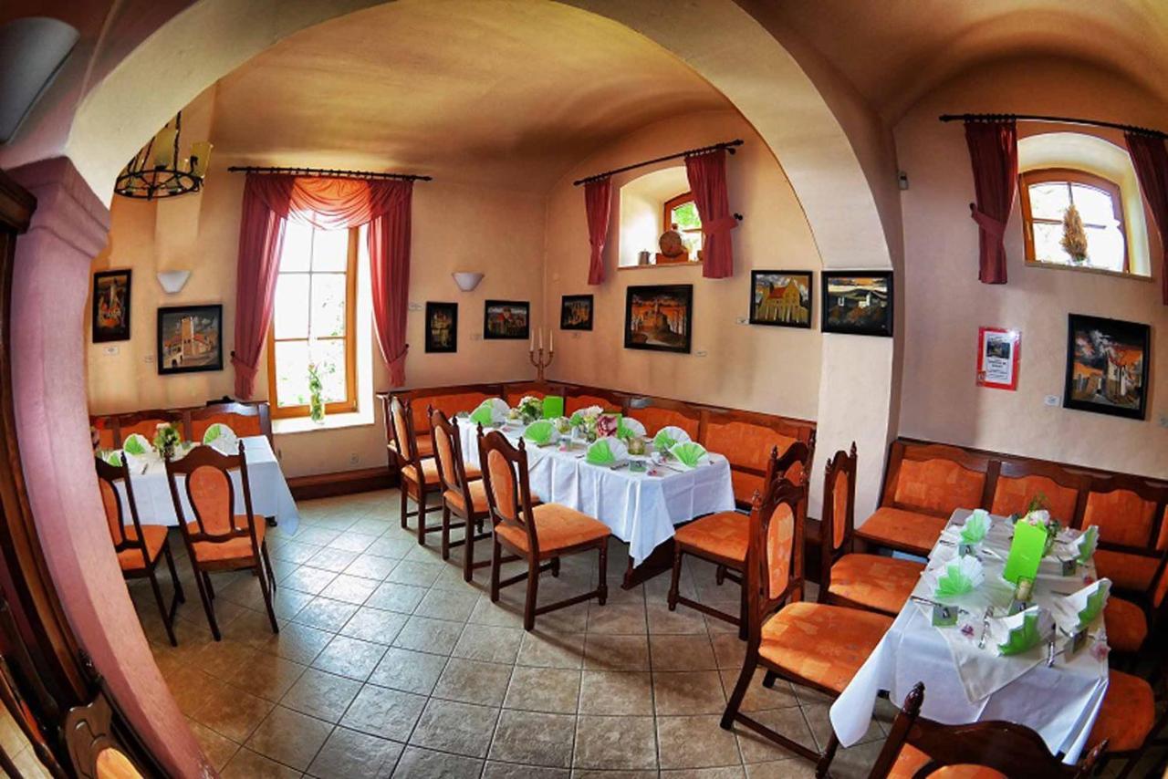 Hotel Und Restaurant Rittergut Kreipitzsch Naumburg  Kültér fotó