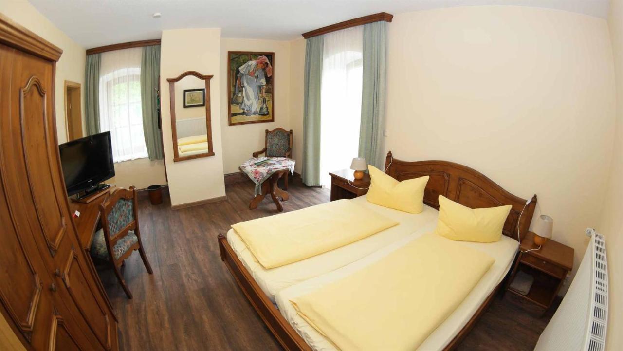Hotel Und Restaurant Rittergut Kreipitzsch Naumburg  Kültér fotó